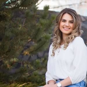 Meet your Posher, Pamela